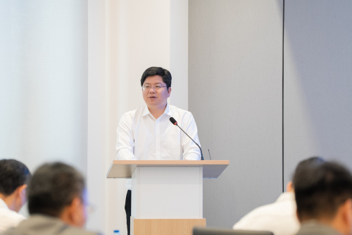 秦市长致辞.jpg